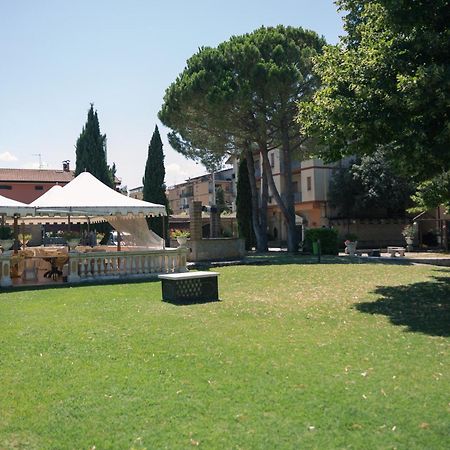Отель Il Castello Di Perano Экстерьер фото